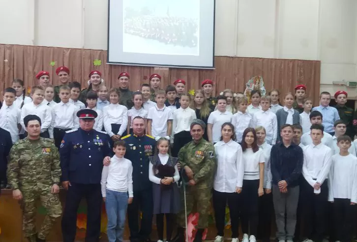 Письма детей помогают военнослужащим встать на ноги — ЭКОС Групп